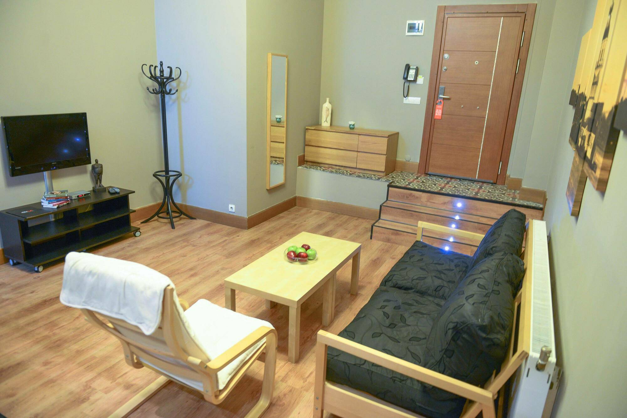 The Hera Hotel 2*
