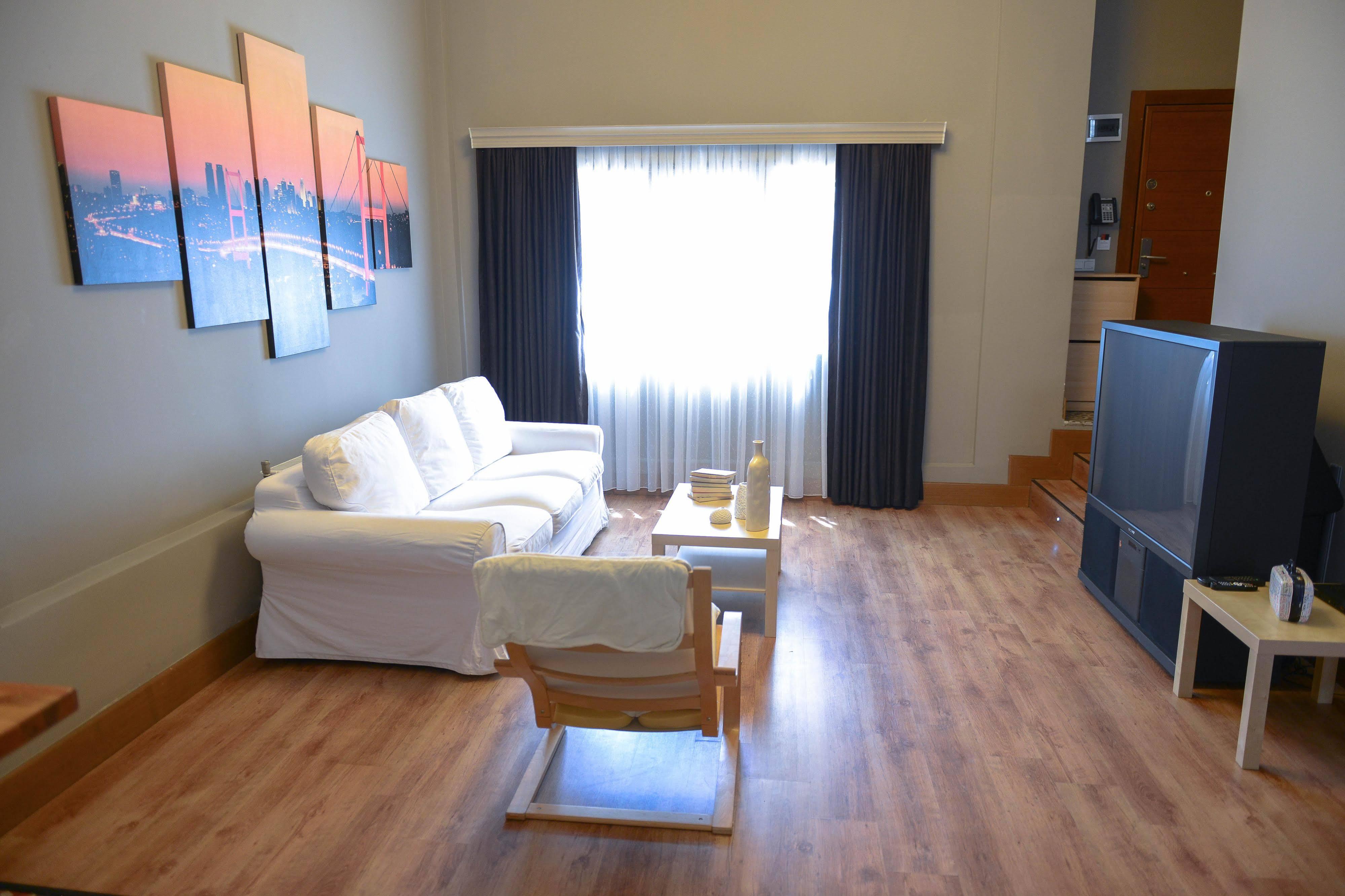 Hotel The Hera 2*