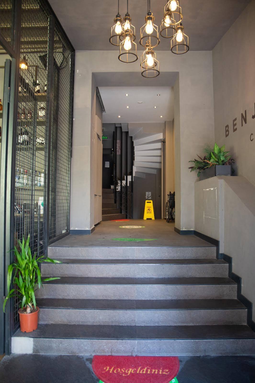 The Hera Otel 2*