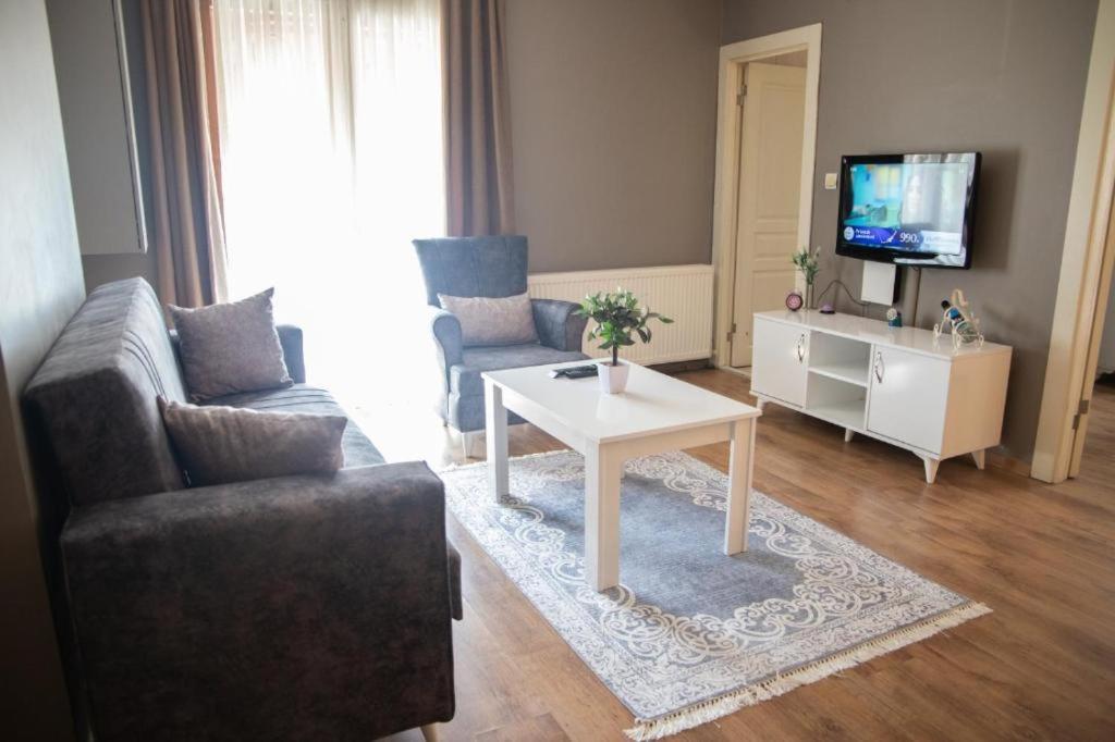 Otel The Hera 2*