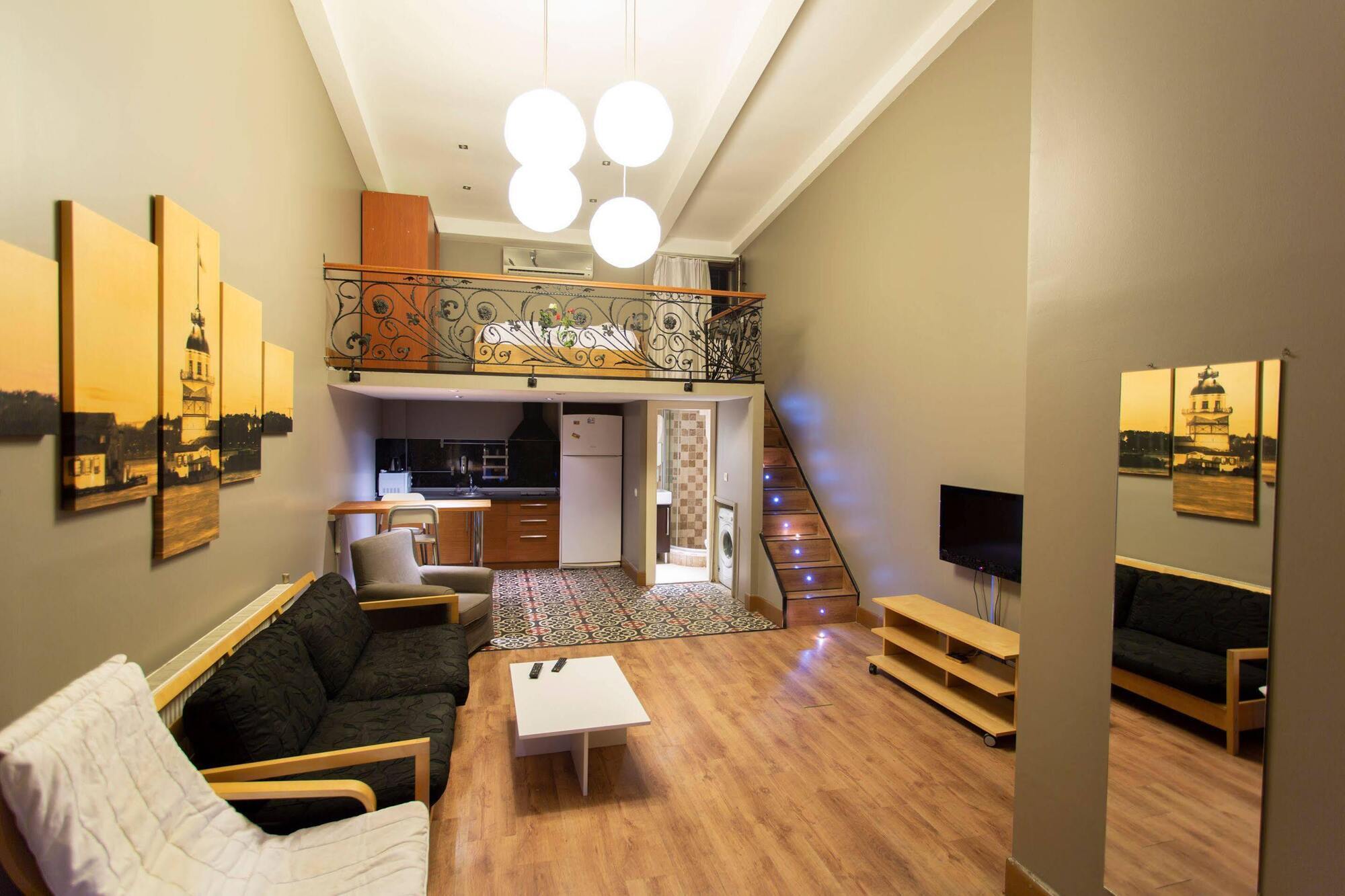 The Hera Otel